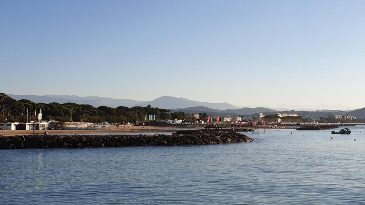 Garden And Beach Sea View Apartment Cannes Mandelieu Eksteriør bilde